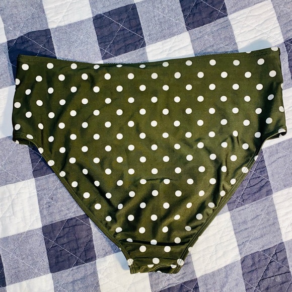 Mix & Match Bikini Bundle Size XL 36D - Picture 5 of 11